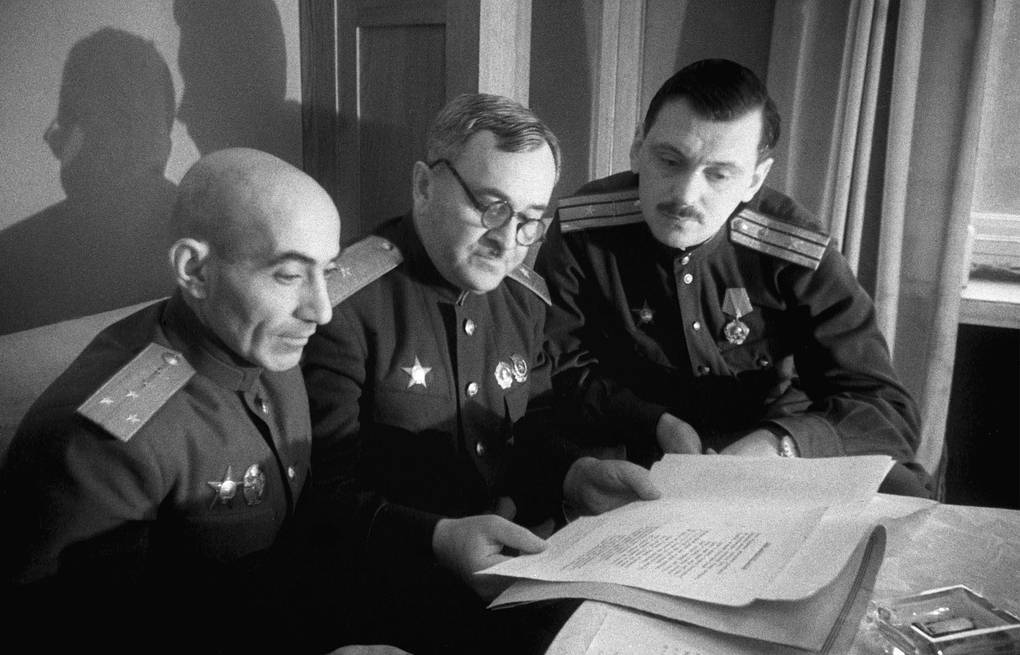 Эль-Регистан, Александров и Михалков 1943 год.jpg